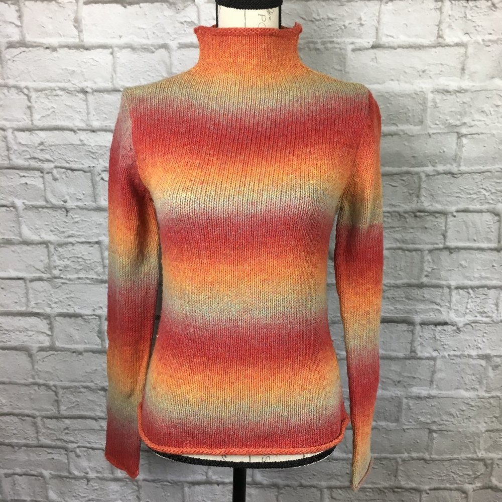 Q.U.E. Ombre Sweater Size M
